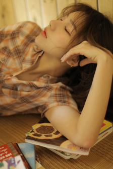 征服美艳皇后贵妃